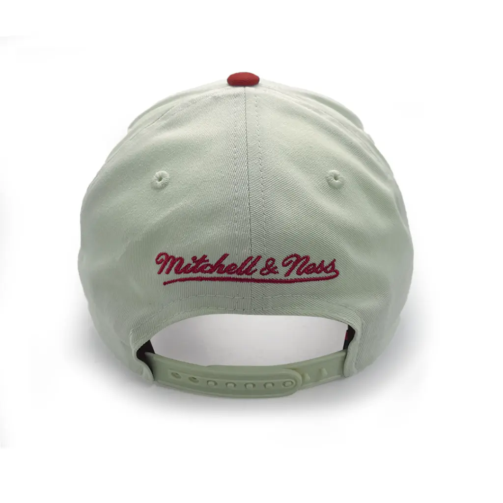 Mitchell & Ness Chicago Bulls Pro Crown Pinch Team Colour White Cream/Red OSFM_4856