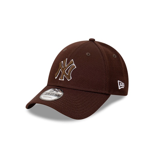 [197706683306] New Era New York Yankees 9Forty Dashmark Walnut OSFM