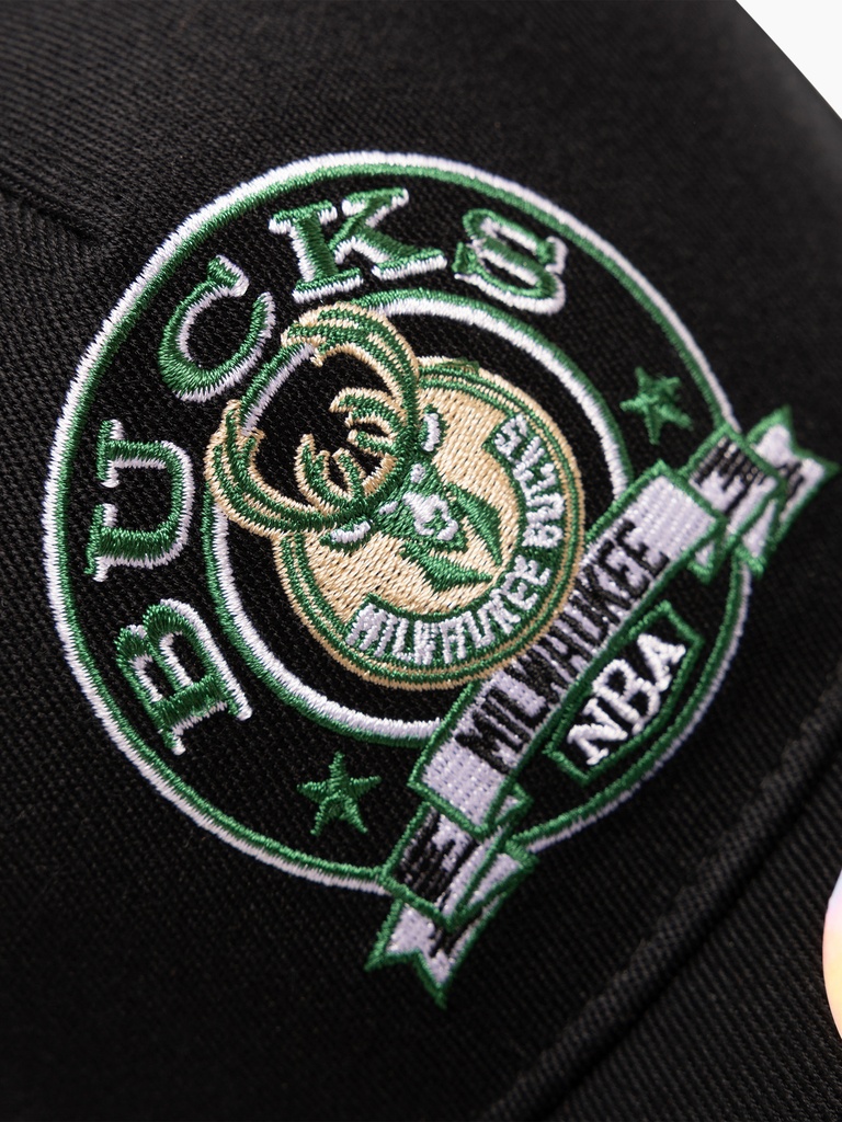Mitchell & Ness - Mitchell & Ness Milwaukee Bucks NBA Emblem MVP Black/Green OSFM MNMB3115