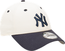 New Era New York Yankees 9Forty 2-Tone Visor Script Chrome White OSFM_22131