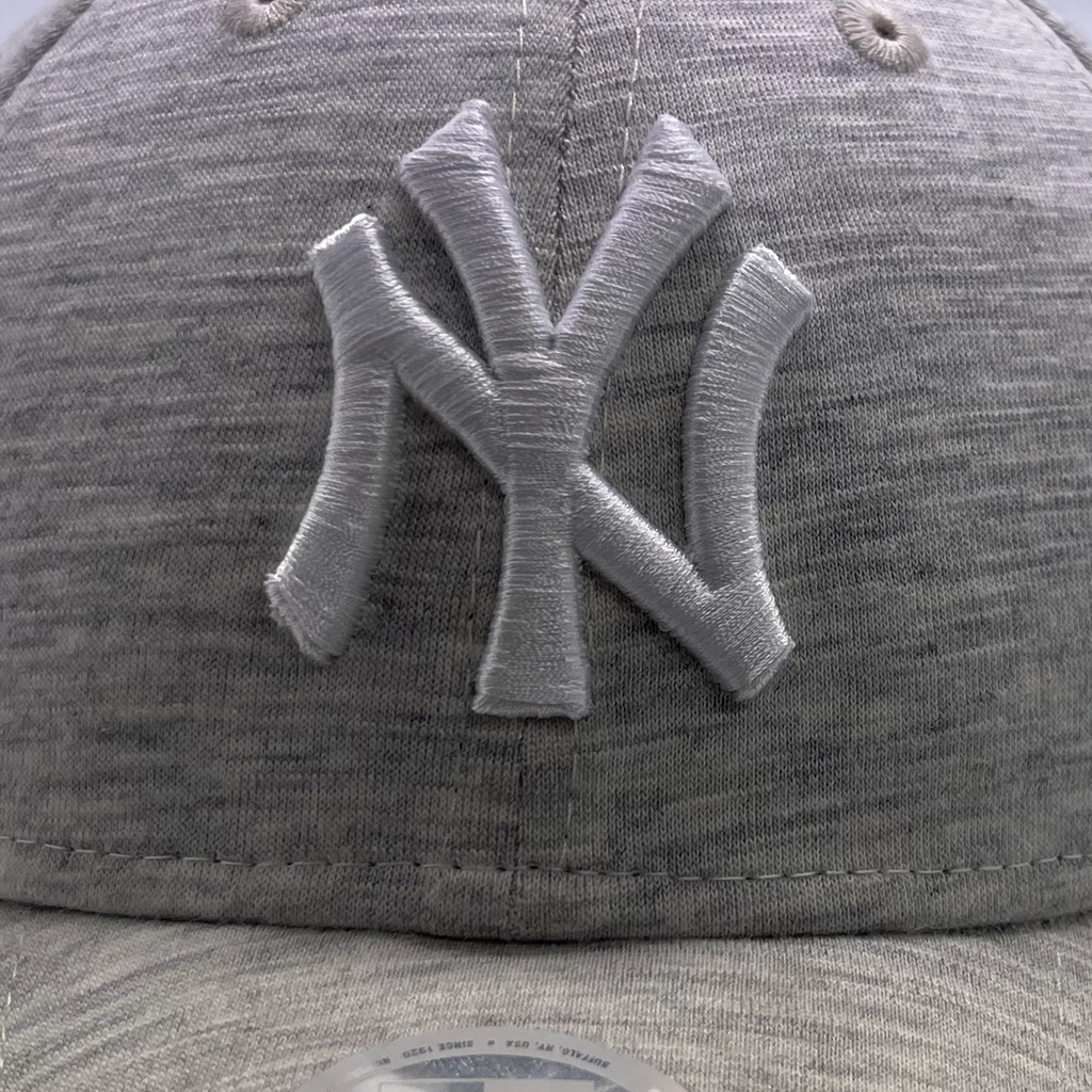 New Era New York Yankees 9Forty Jersey Heather Grey OSFM_22218