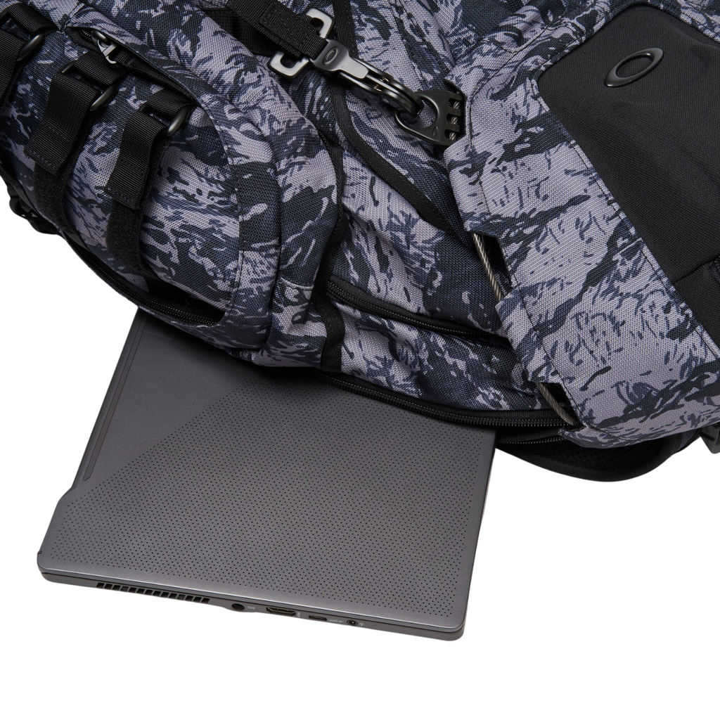 Oakley Backpack Kitchen Sink 92060A-9ZP 9ZP Tiger Mountain Camo Grey_23146
