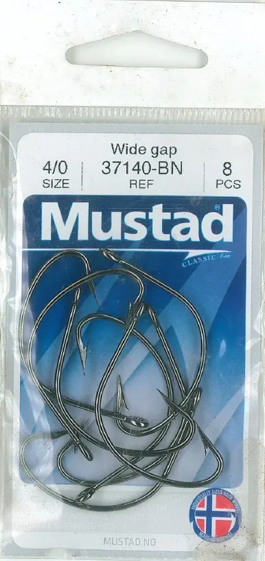 Mustad Wide Gap Hook Black | Size 4/0 | 8 Pack_2503