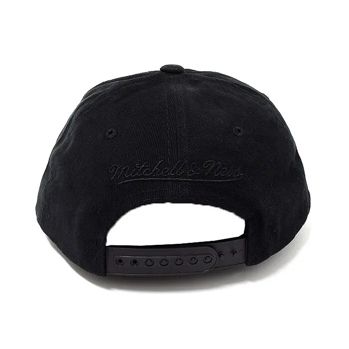 Mitchell & Ness Champions Deadstock Miami Heat Black OSFM_4623