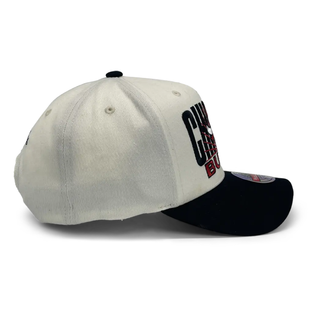 Mitchell & Ness - Mitchell & Ness Chicago Bulls MVP Post Up Vintage White OSFM