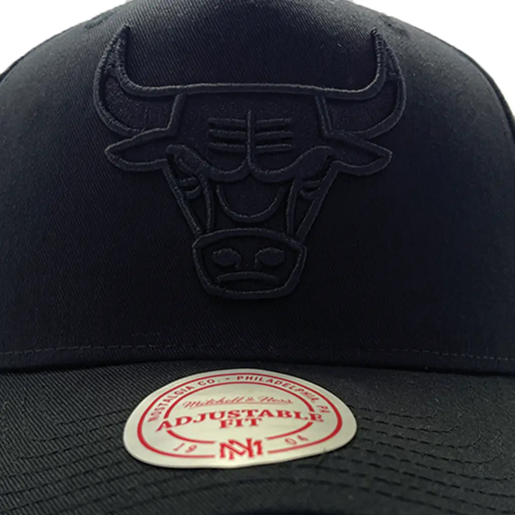 Mitchell & Ness Chicago Bulls MVP Team Logo Black OSFM_4795