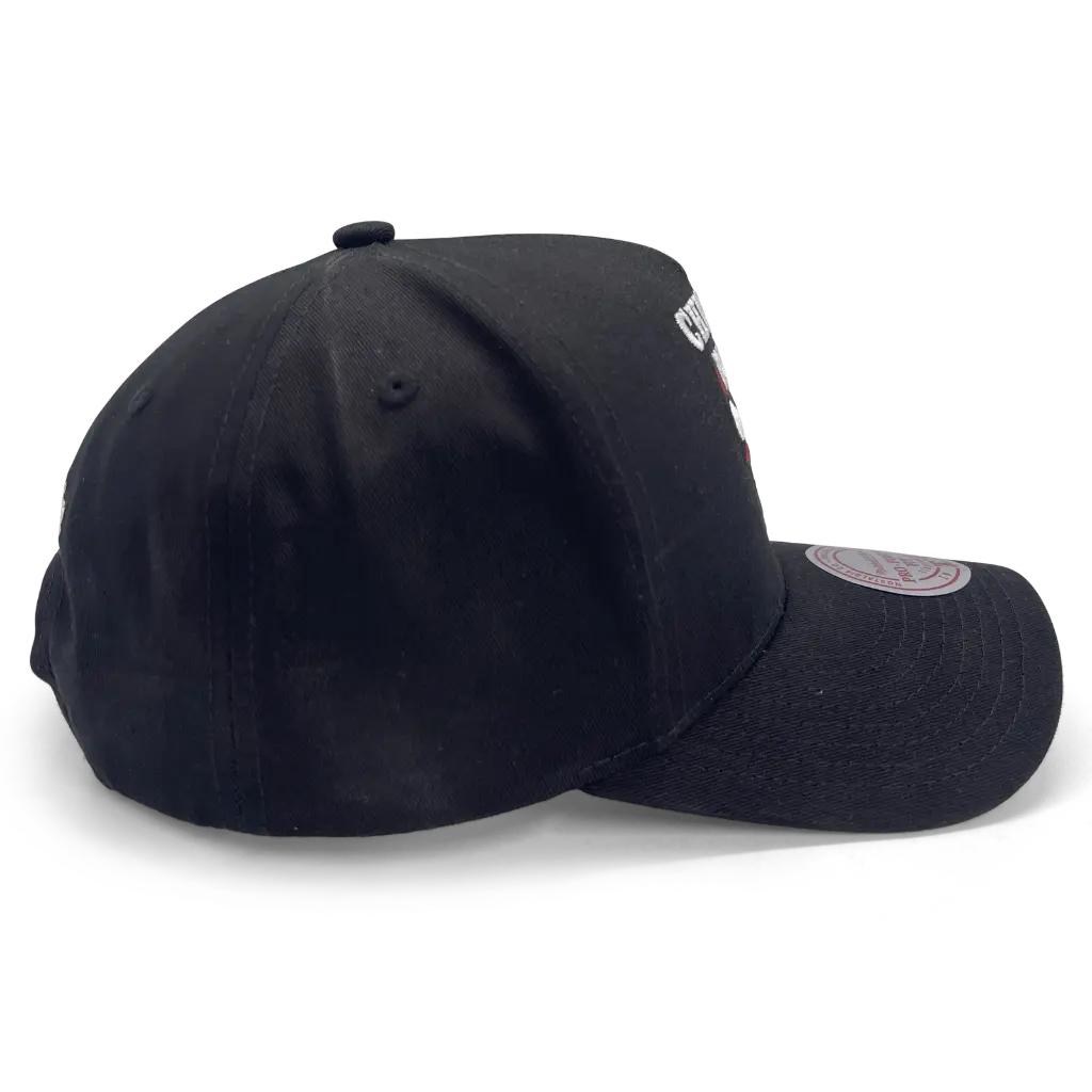 Mitchell & Ness - Mitchell & Ness Chicago Bulls Pro Crown Pinch Core Black OSFM