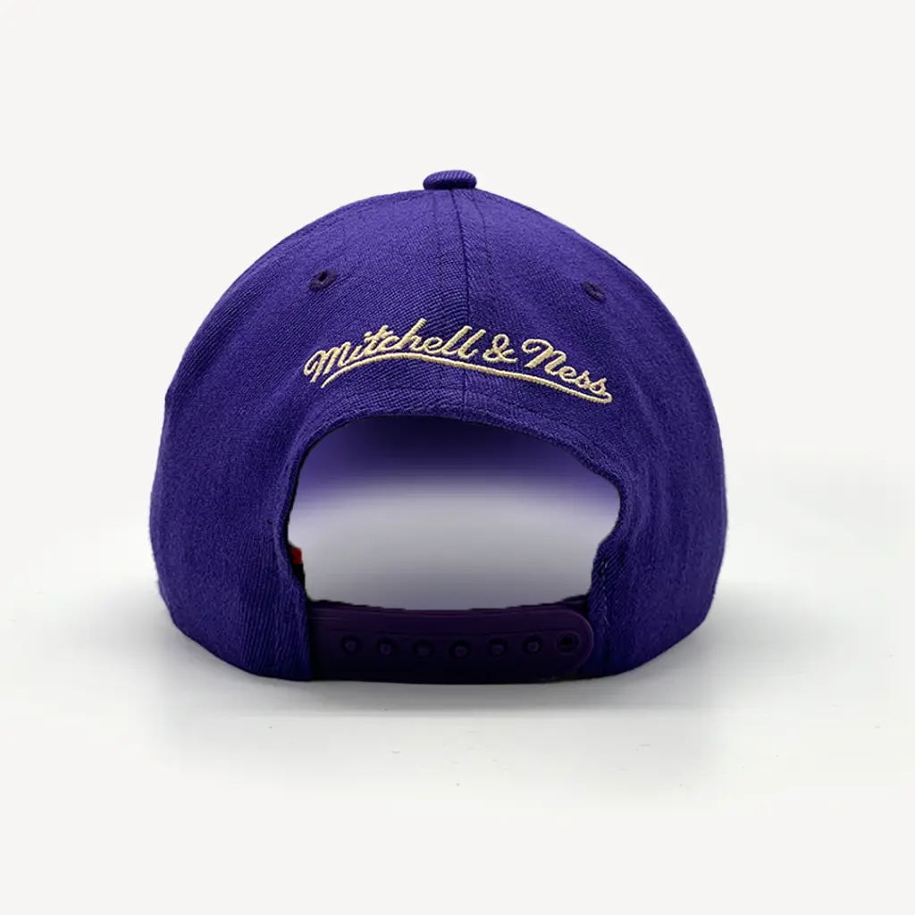 Mitchell & Ness - Mitchell & Ness Classic Red Los Angeles Lakers Lay Up NBA Purple/Yellow OSFM MNLL22353
