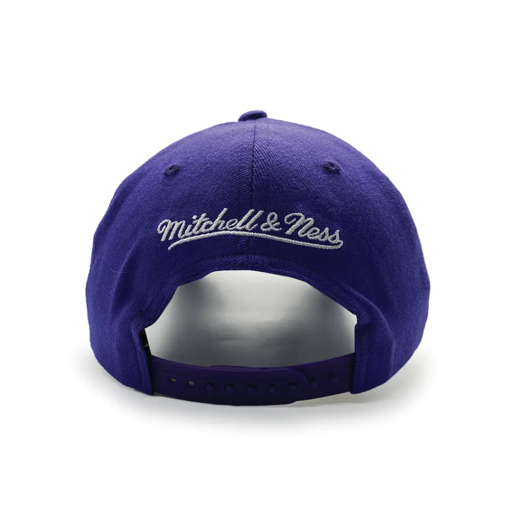 Mitchell & Ness - Mitchell & Ness Classic Red Los Angeles Lakers NBA Interlocked Purple OSFM MNLL23022