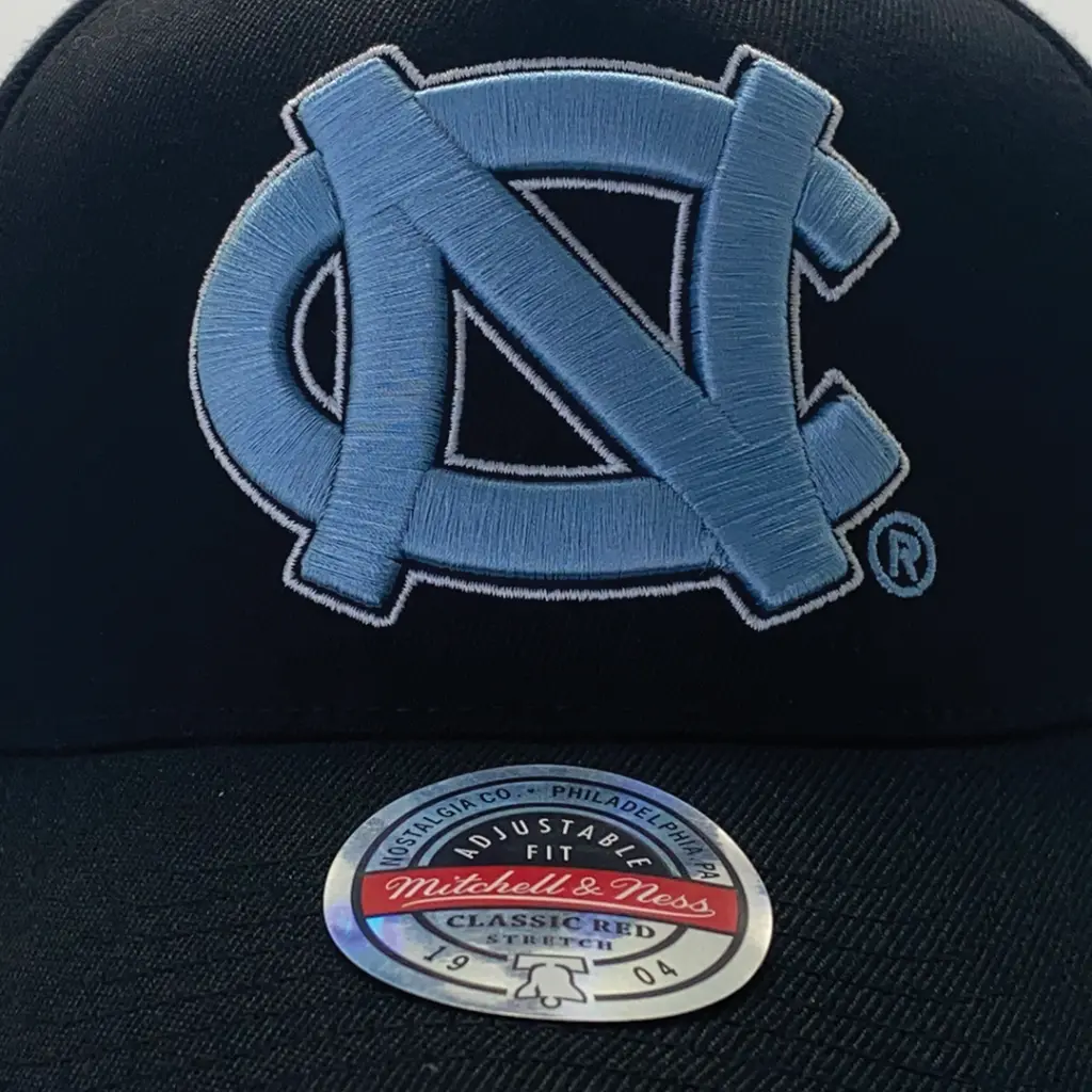 Mitchell & Ness - Mitchell & Ness Classic Red UNC Tar Heels NCAA Black + Team Colour Black OSFM MNUN1952
