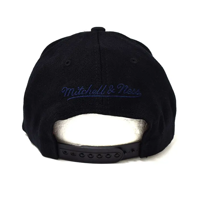 Mitchell & Ness - Mitchell & Ness Dallas Cowboys NFL Classic Script Black OSFM MNDC11114