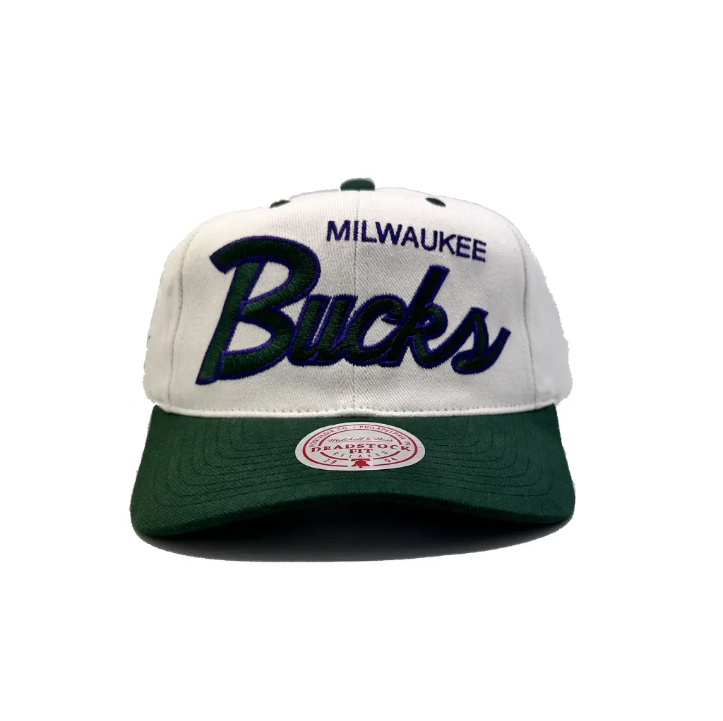 Mitchell & Ness - Mitchell & Ness Deadstock Milwaukee Bucks Team Script NBA Off White OSFM MNMB22355