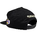 Mitchell & Ness - Mitchell & Ness JS19117 LA Lakers Black 3-2 Zone Deadstock Snapback OS
