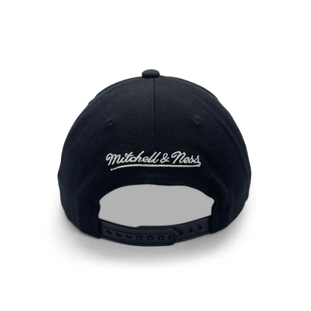 Mitchell & Ness Las Vegas Raiders MVP Travelling Black OSFM_5485