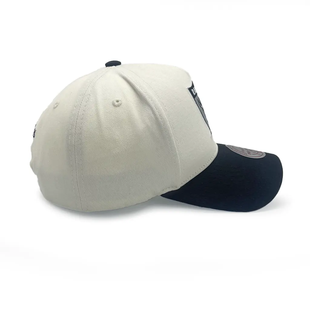 Mitchell & Ness Las Vegas Raiders Pro Crown Pinch Team Colour White Cream/Black OSFM_5512