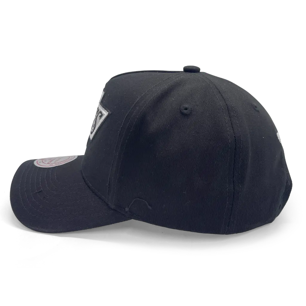 Mitchell & Ness - Mitchell & Ness Los Angeles Kings Pro Crown Pinch Core Black OSFM
