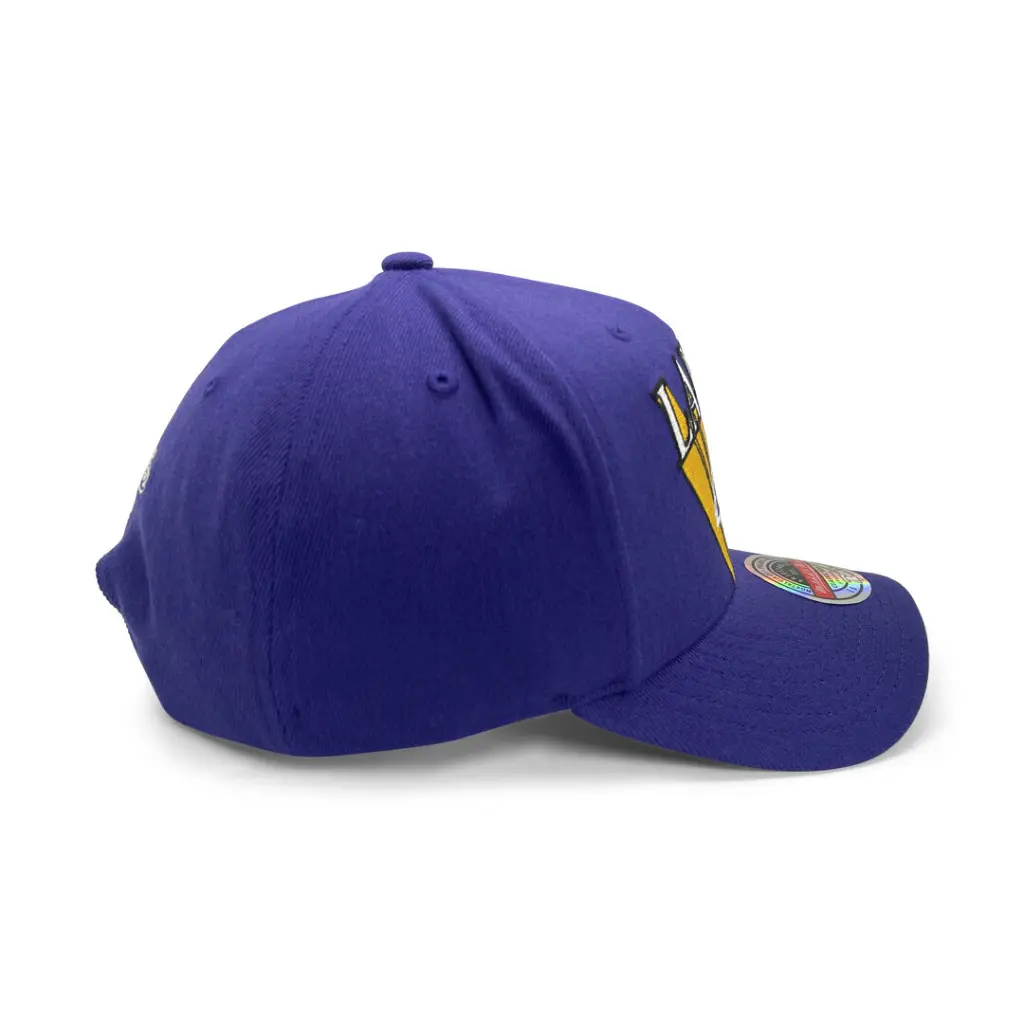 Mitchell & Ness - Mitchell & Ness Los Angeles Lakers MVP Buzzer Beater Purple OSFM