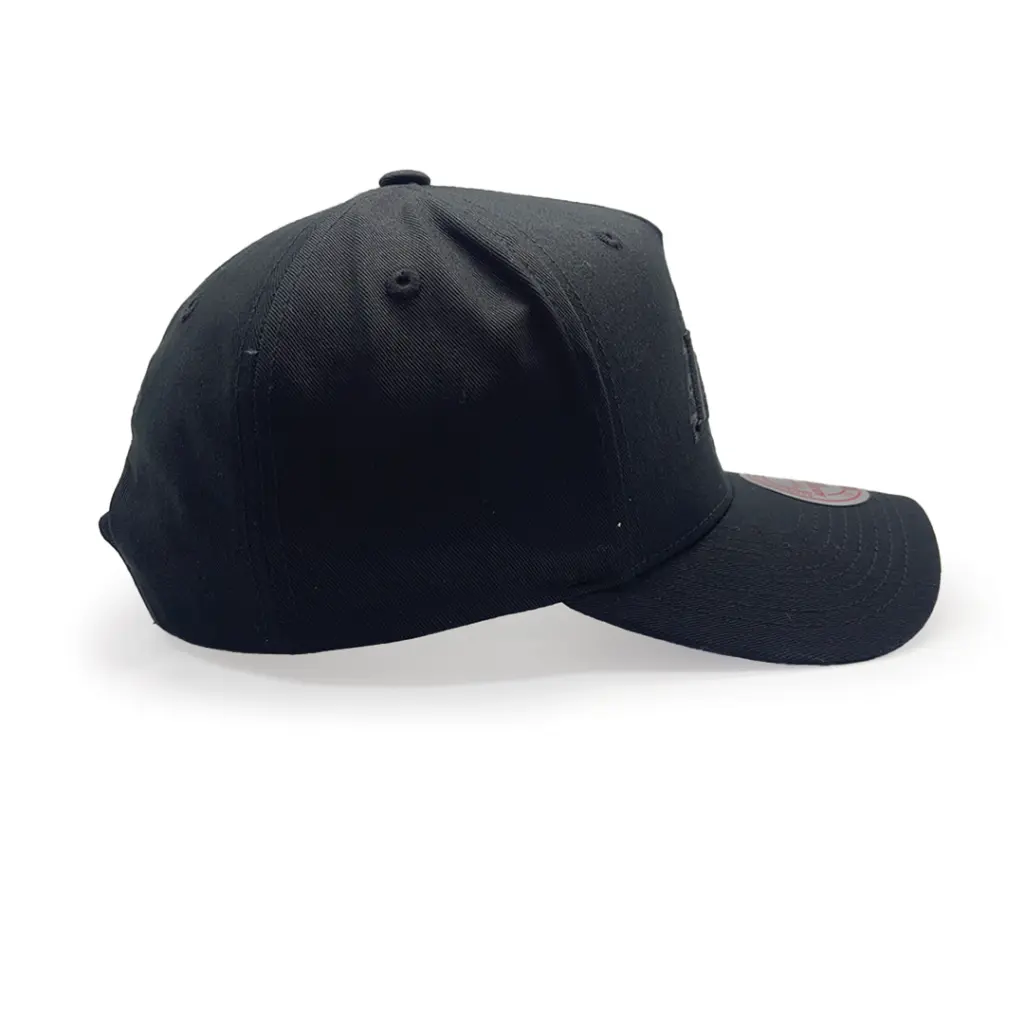 Mitchell & Ness - Mitchell & Ness Los Angeles Lakers MVP Team Logo Black OSFM