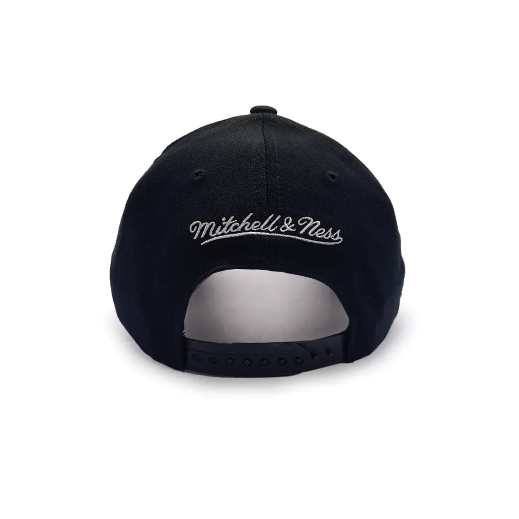 Mitchell & Ness Los Angeles Lakers NBA Circle Patch Black OSFM MNLL23147A_5589