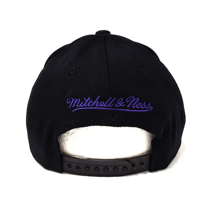 Mitchell & Ness - Mitchell & Ness Los Angeles Lakers NBA Classic Script Black OSFM MNLL11114