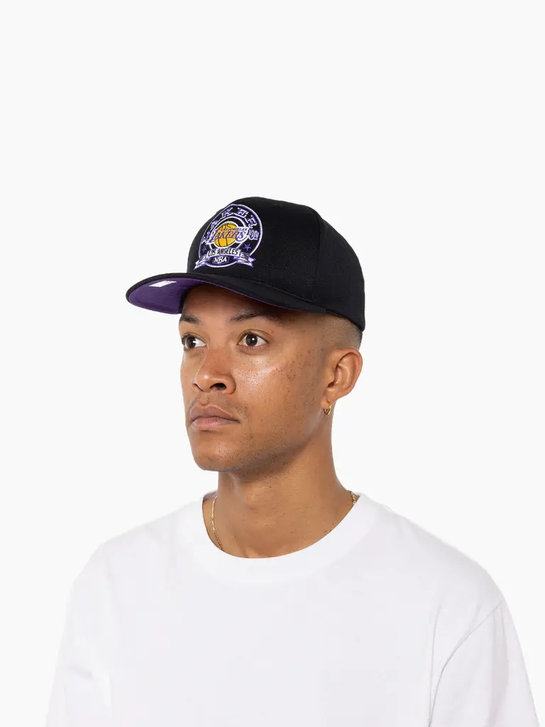 Mitchell & Ness - Mitchell & Ness Los Angeles Lakers NBA Emblem MVP Black/Purple OSFM MNLL3115