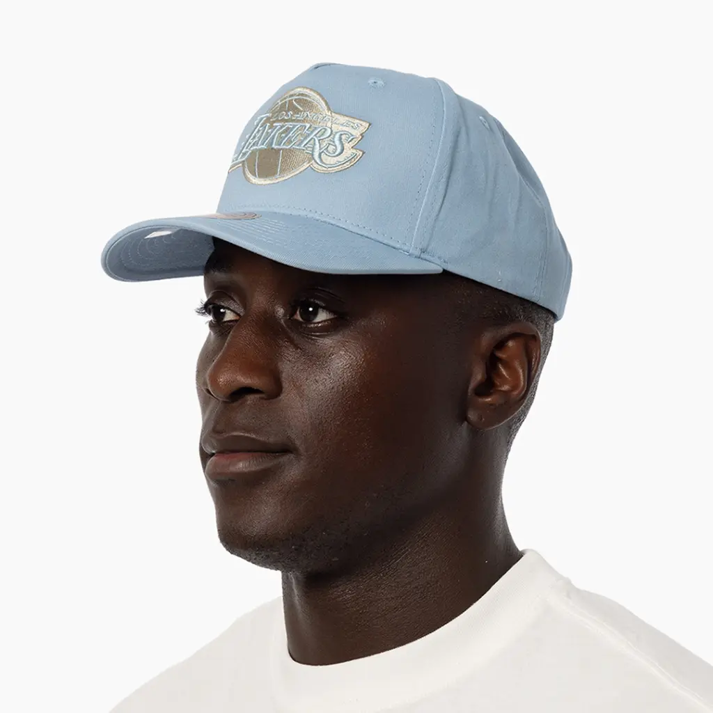 Mitchell & Ness - Mitchell & Ness Los Angeles Lakers Pro-Crown Seasonal Core Light Blue OSFM