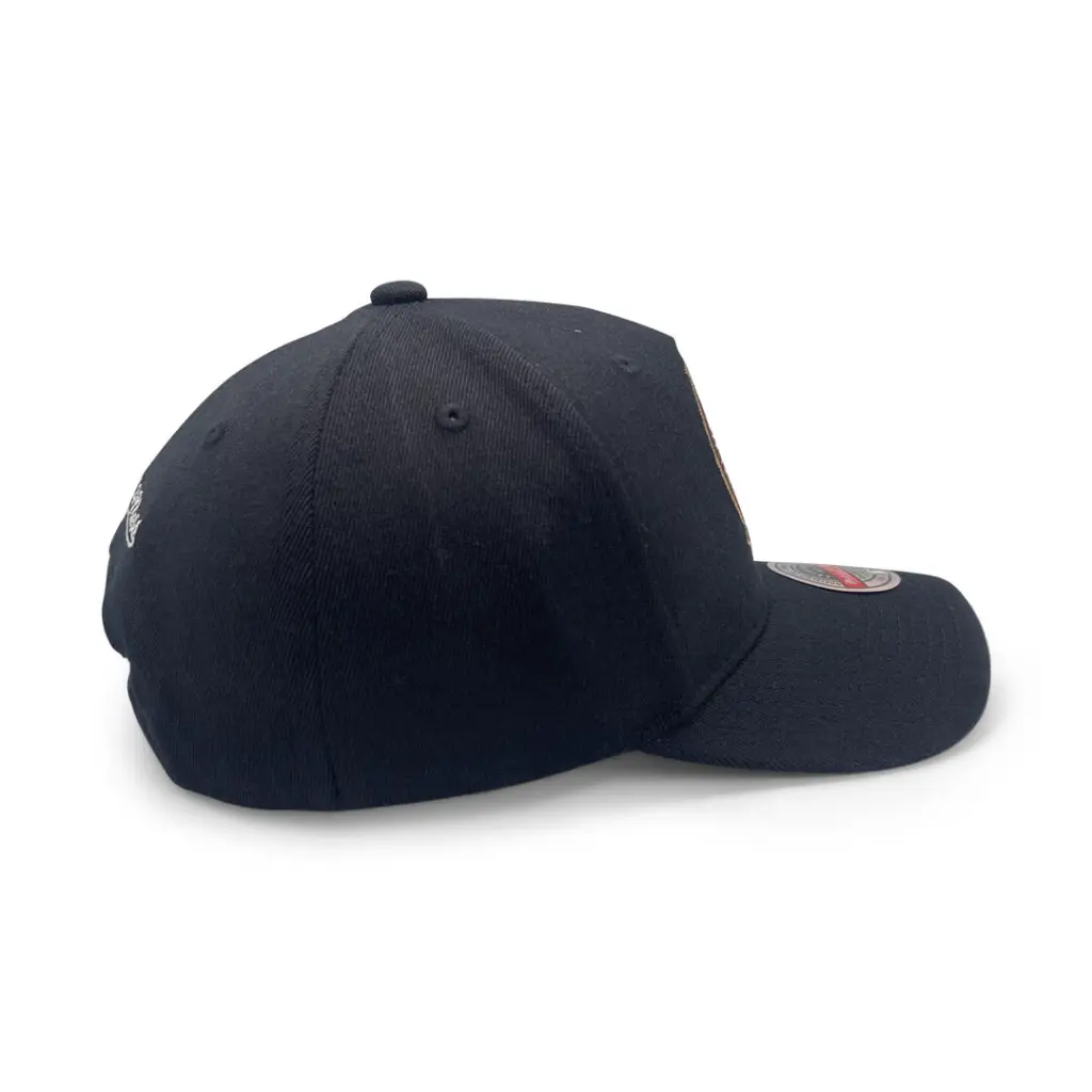 Mitchell & Ness Miami Heat MVP Travelling Black OSFM_5959