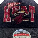 Mitchell & Ness - Mitchell & Ness Miami Heat NBA Classic Red Pennant Snapback Black OSFM MNMH2096