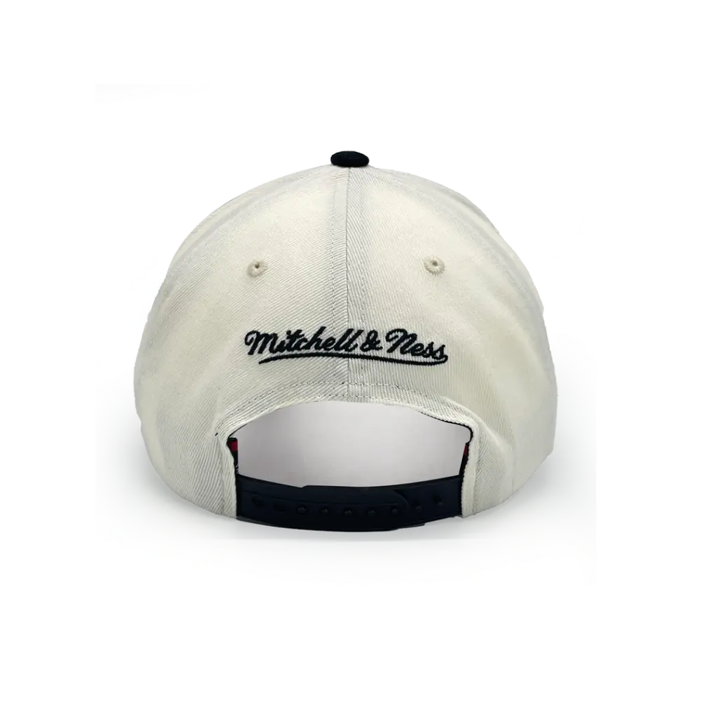 Mitchell & Ness - Mitchell & Ness Milwaukee Bucks MVP Post Up Vintage White OSFM