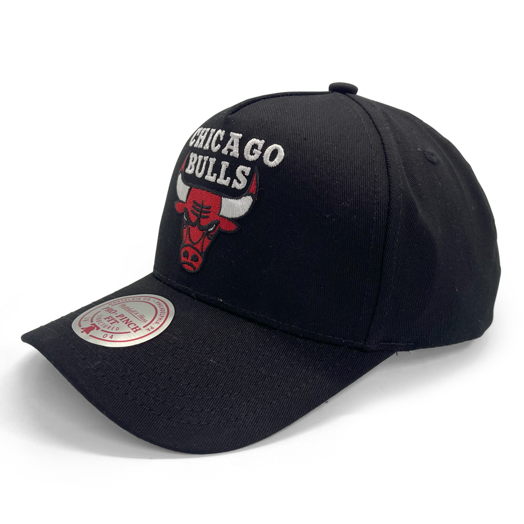 Mitchell & Ness Chicago Bulls Pro Crown Pinch Core Black OSFM
