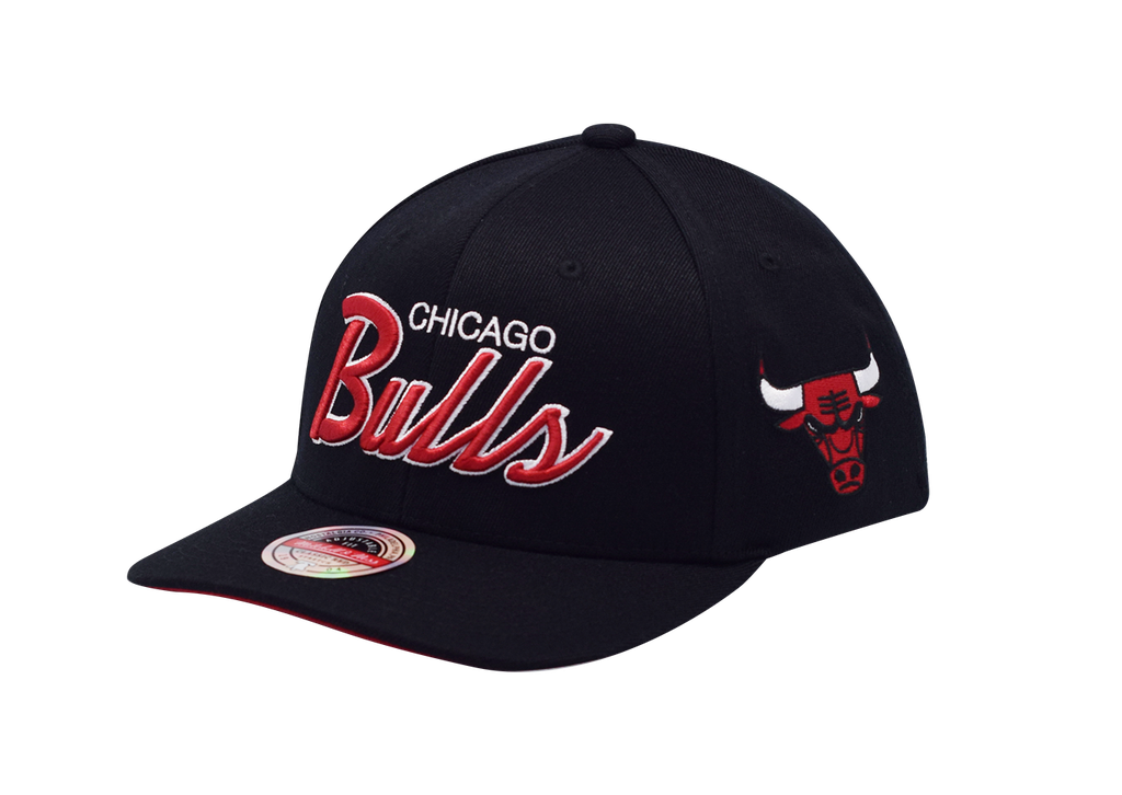 Mitchell & Ness Classic Red Chicago Bulls Team Script NBA Black OSFM MNCG3281