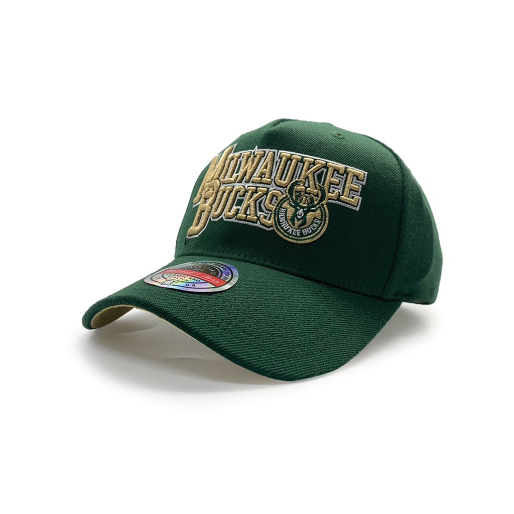 Mitchell & Ness Classic Red Milwaukee Bucks NBA Interlocked Green OSFM MNMB23022
