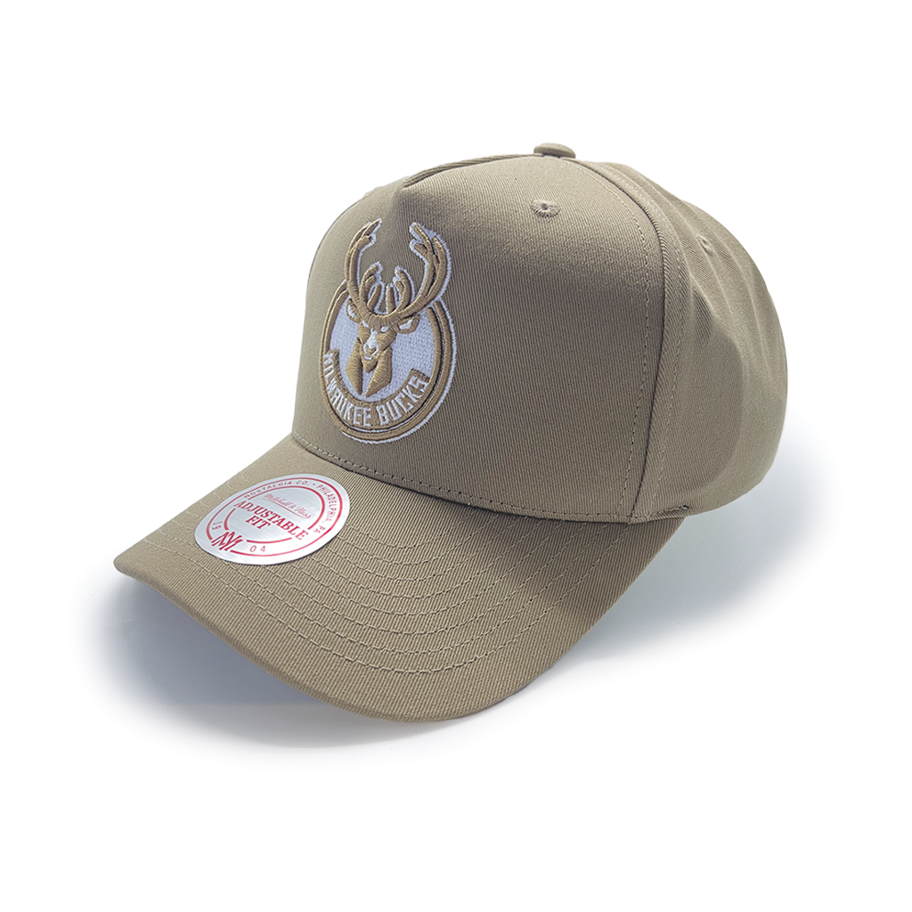 Mitchell & Ness Milwaukee Bucks NBA Classic Red Core Sport Khaki OSFM MNMB2002