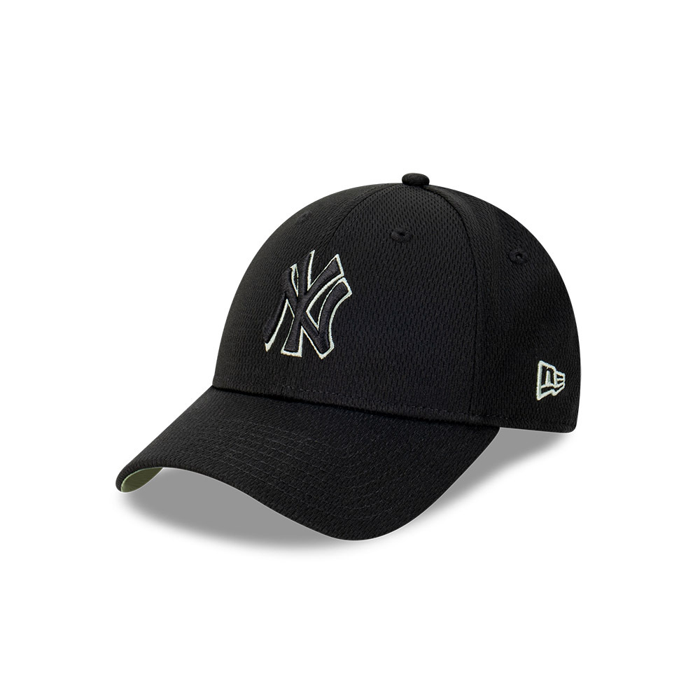 New Era New York Yankees 9Forty Dashmark Seasonal Black OSFM